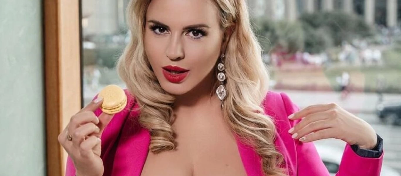 Η «καυστική» απάντηση πρώην πρωταθλήτριας πατινάζ σε ποδοσφαιριστή που της είπε να κόψει το στήθος της (φωτό)